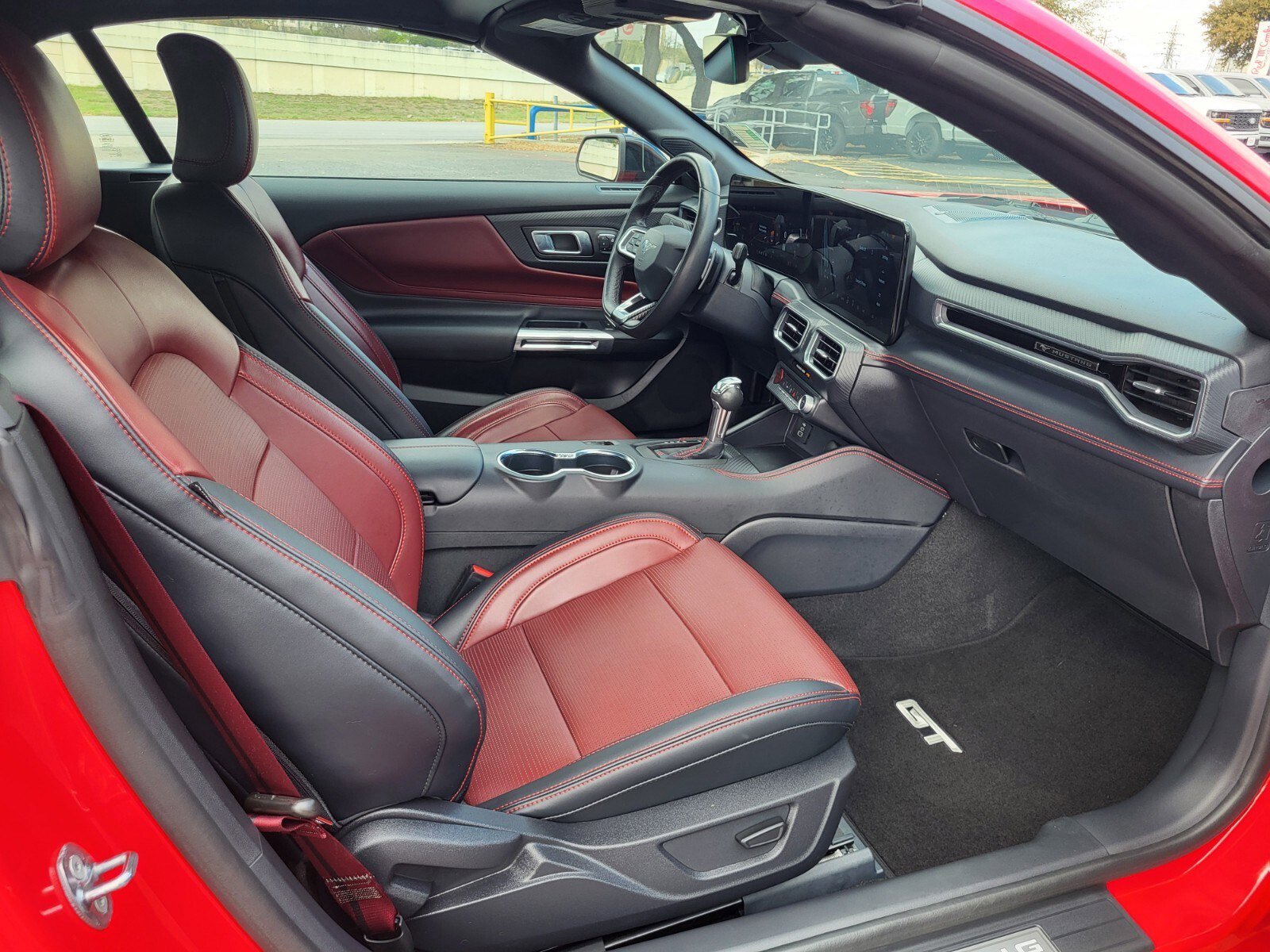 Used 2025 Ford Mustang GT Premium RWD image 12