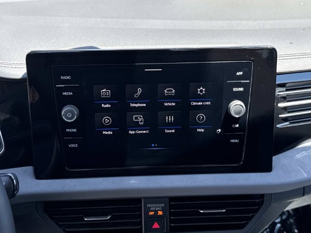 New 2026 Volkswagen Jetta SE FWD image 12