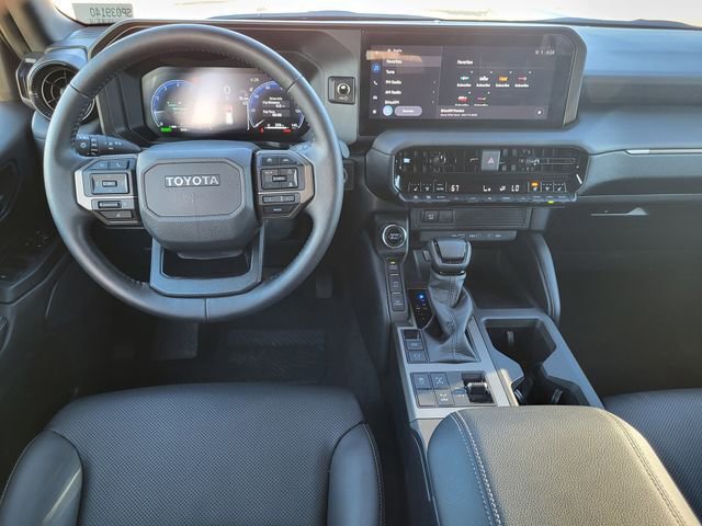 Used 2025 Toyota Land Cruiser image 25