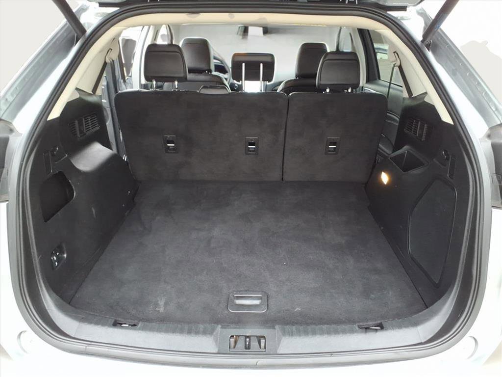 Used 2024 Ford Edge Titanium image 14