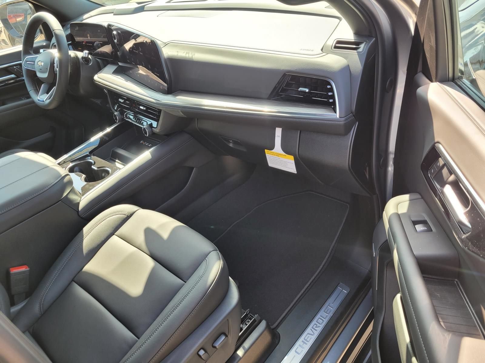 New 2026 Chevrolet Suburban LT w/ Comfort Package RWD image 6