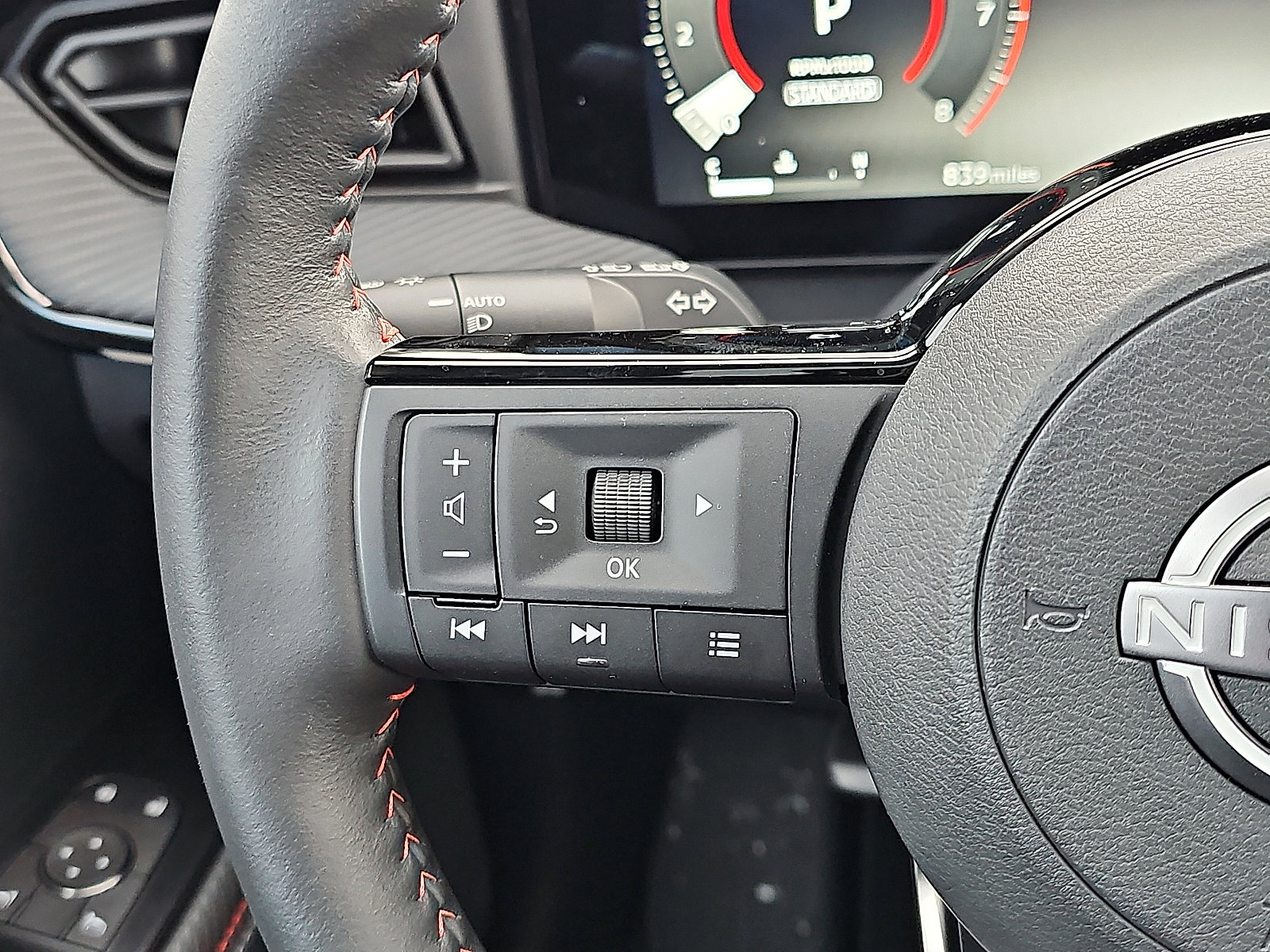 Certified 2025 Nissan Kicks SR w/ SR Premium Package image 22