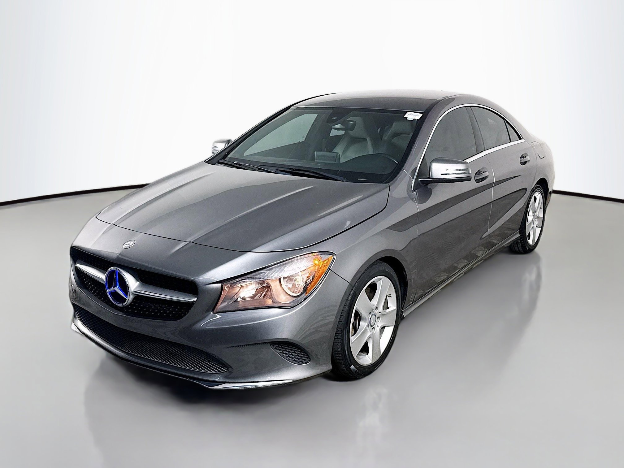 Used 2018 Mercedes-Benz CLA 250 image 4