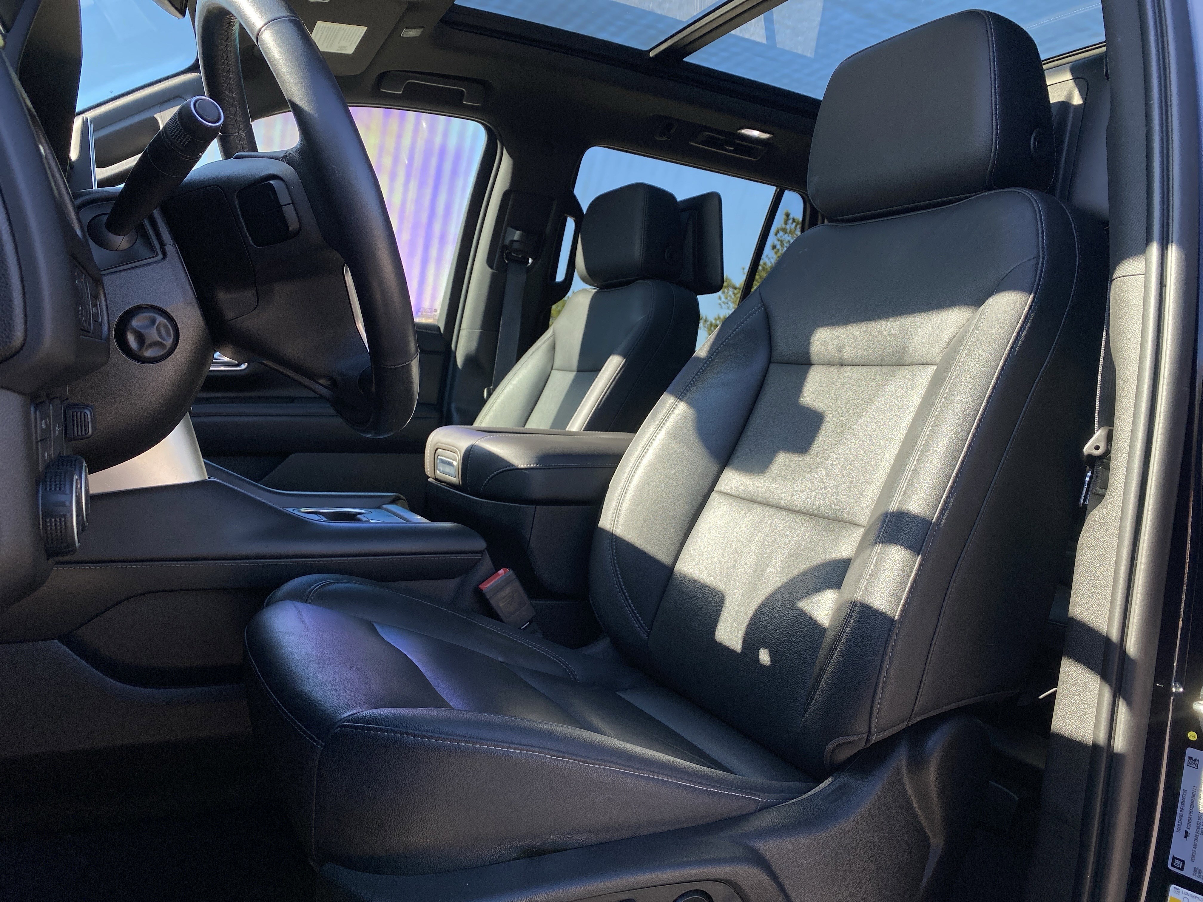 Used 2021 Chevrolet Tahoe Z71 w/ Z71 Off-Road Package image 7