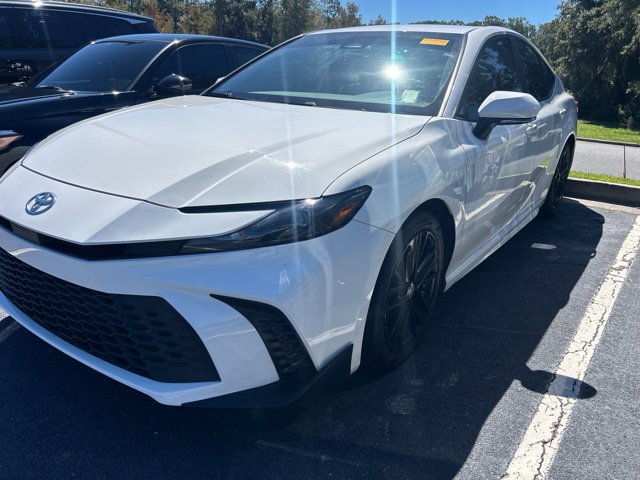 Used 2025 Toyota Camry SE w/ Convenience Package