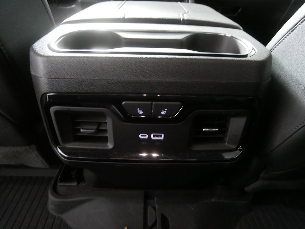 Used 2024 GMC Sierra 1500 AT4 w/ AT4 Premium Package AWD/4WD image 20