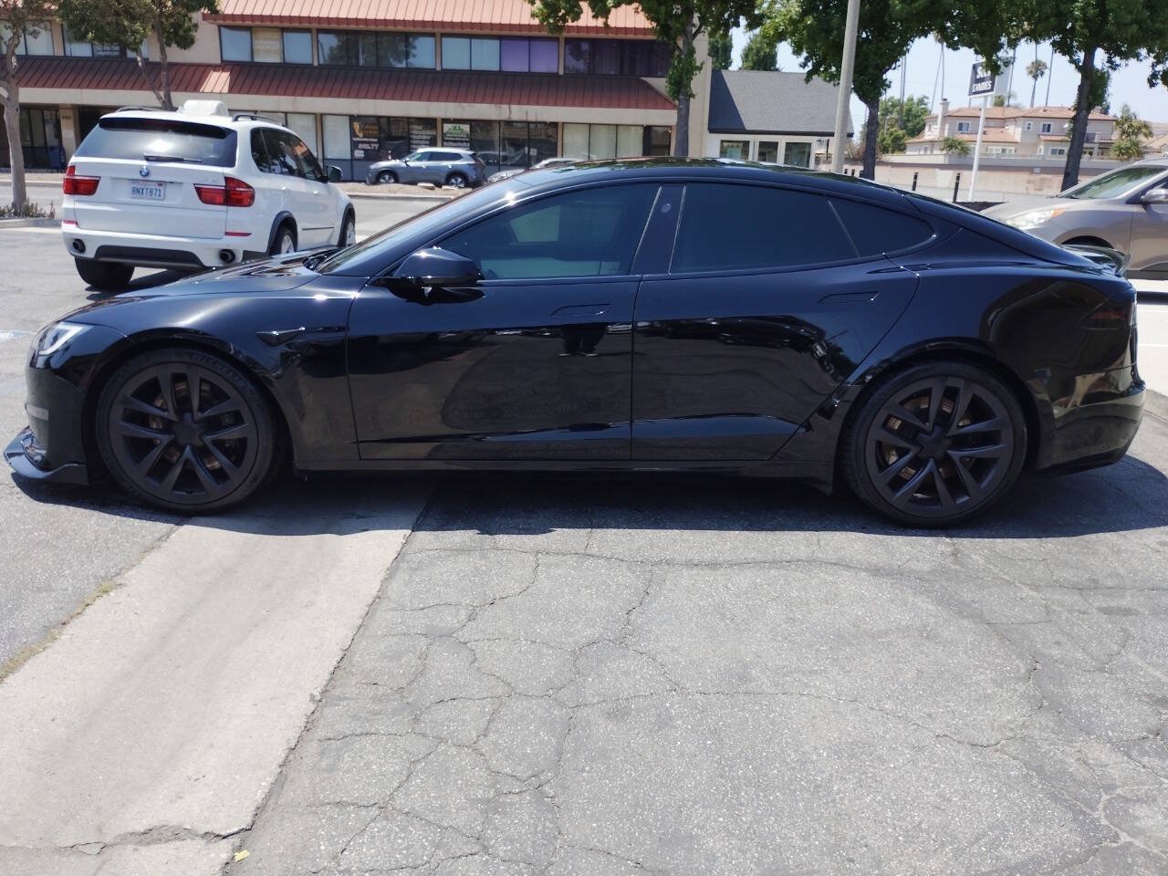 Used 2022 Tesla Model S Plaid AWD/4WD image 30