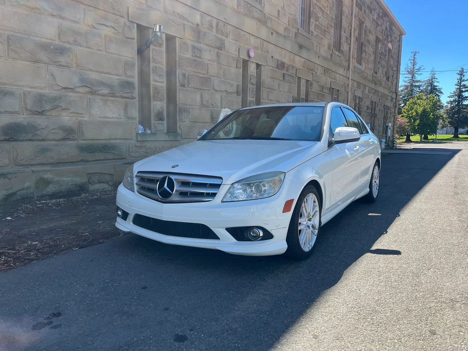 Used 2009 Mercedes-Benz C 300 Sedan image 3