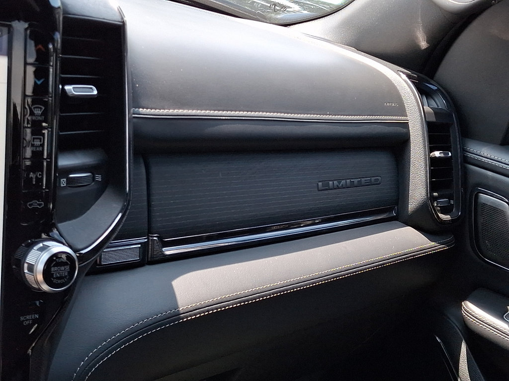 Certified 2022 RAM 1500 Limited w/ Night Edition AWD/4WD image 31