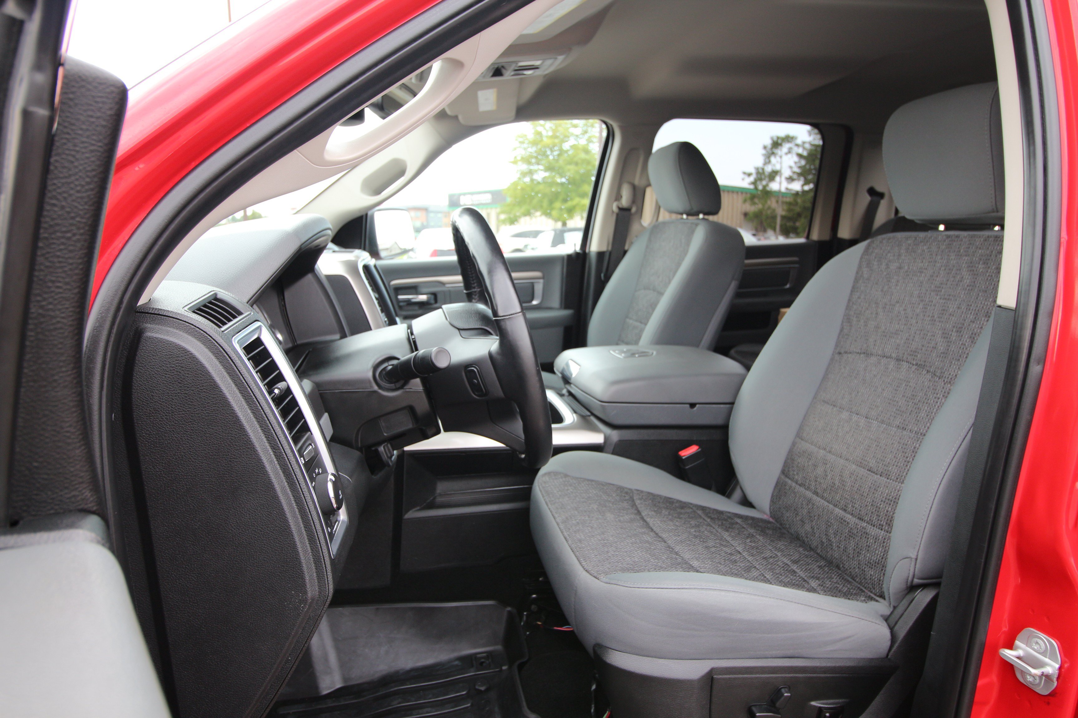 Used 2017 RAM 1500 Big Horn AWD/4WD image 27