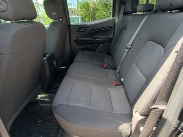 Used 2023 Chevrolet Colorado Trail Boss w/ Technology Package AWD/4WD image 32