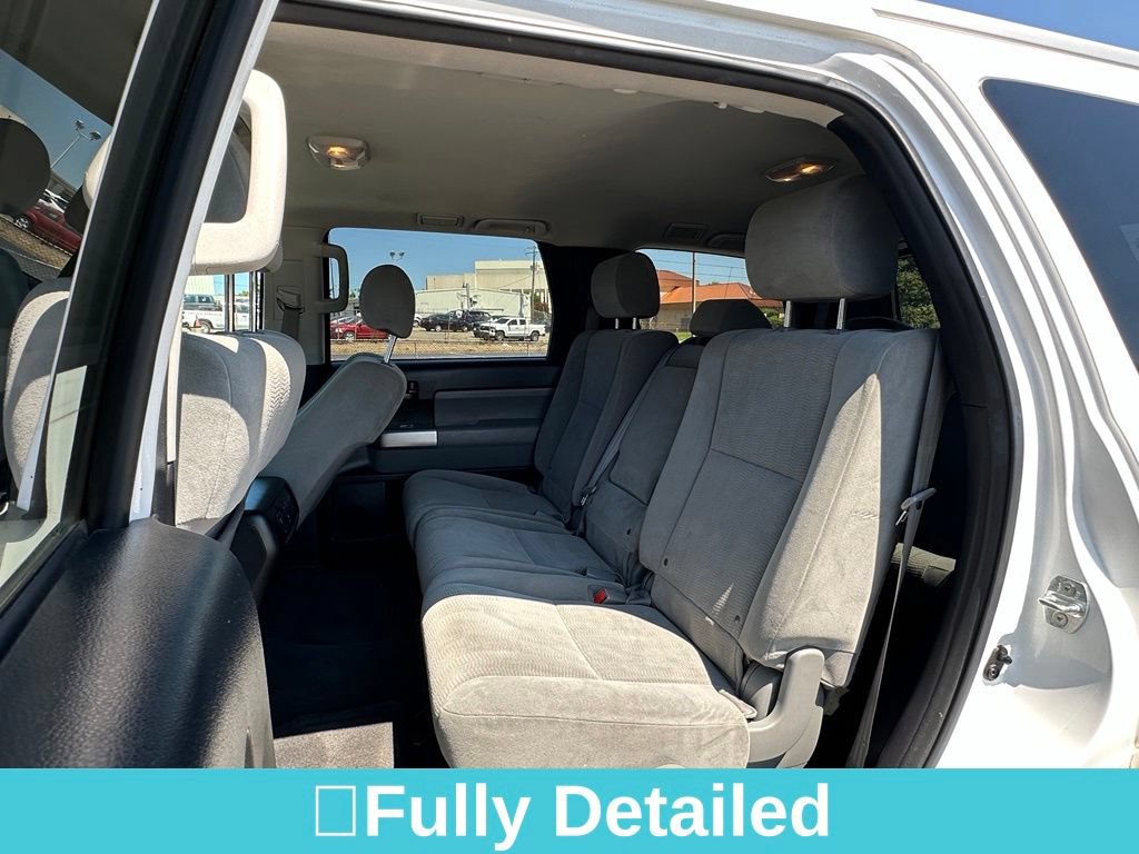 Used 2018 Toyota Sequoia SR5 AWD/4WD image 31