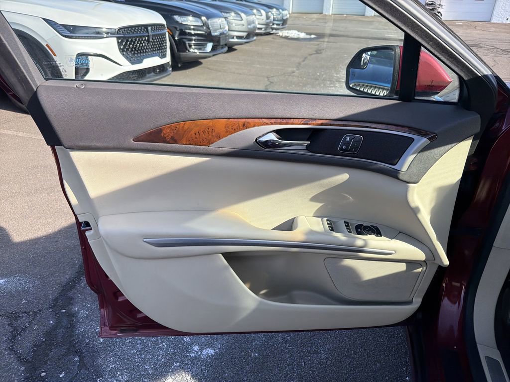 Used 2014 Lincoln MKZ AWD w/ Equipment Group 101A Select image 10