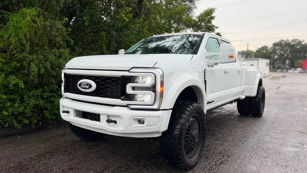 Used 2026 Ford F450 Lariat w/ FX4 Off-Road Package AWD/4WD image 8