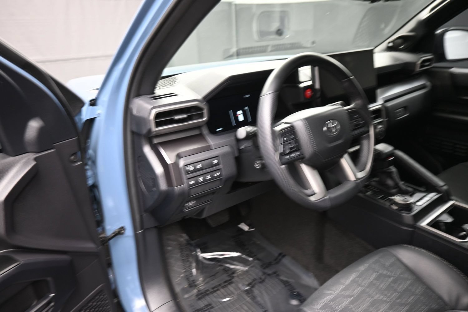 Used 2025 Toyota 4Runner TRD Off-Road Premium w/ Tow Technology Package AWD/4WD image 12