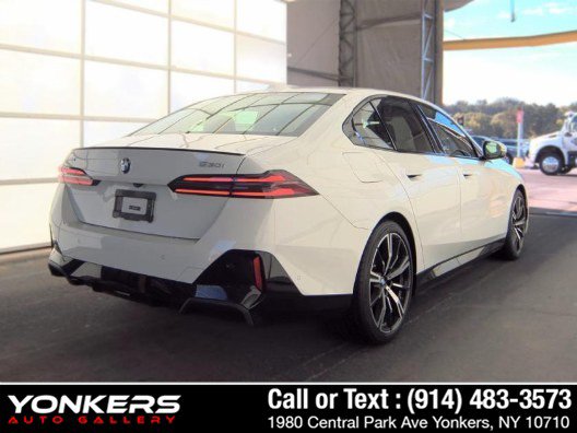 Used 2024 BMW 530i xDrive w/ M Sport Package AWD/4WD image 4