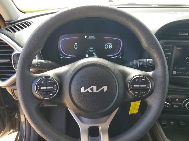 Used 2025 Kia Soul LX FWD image 16