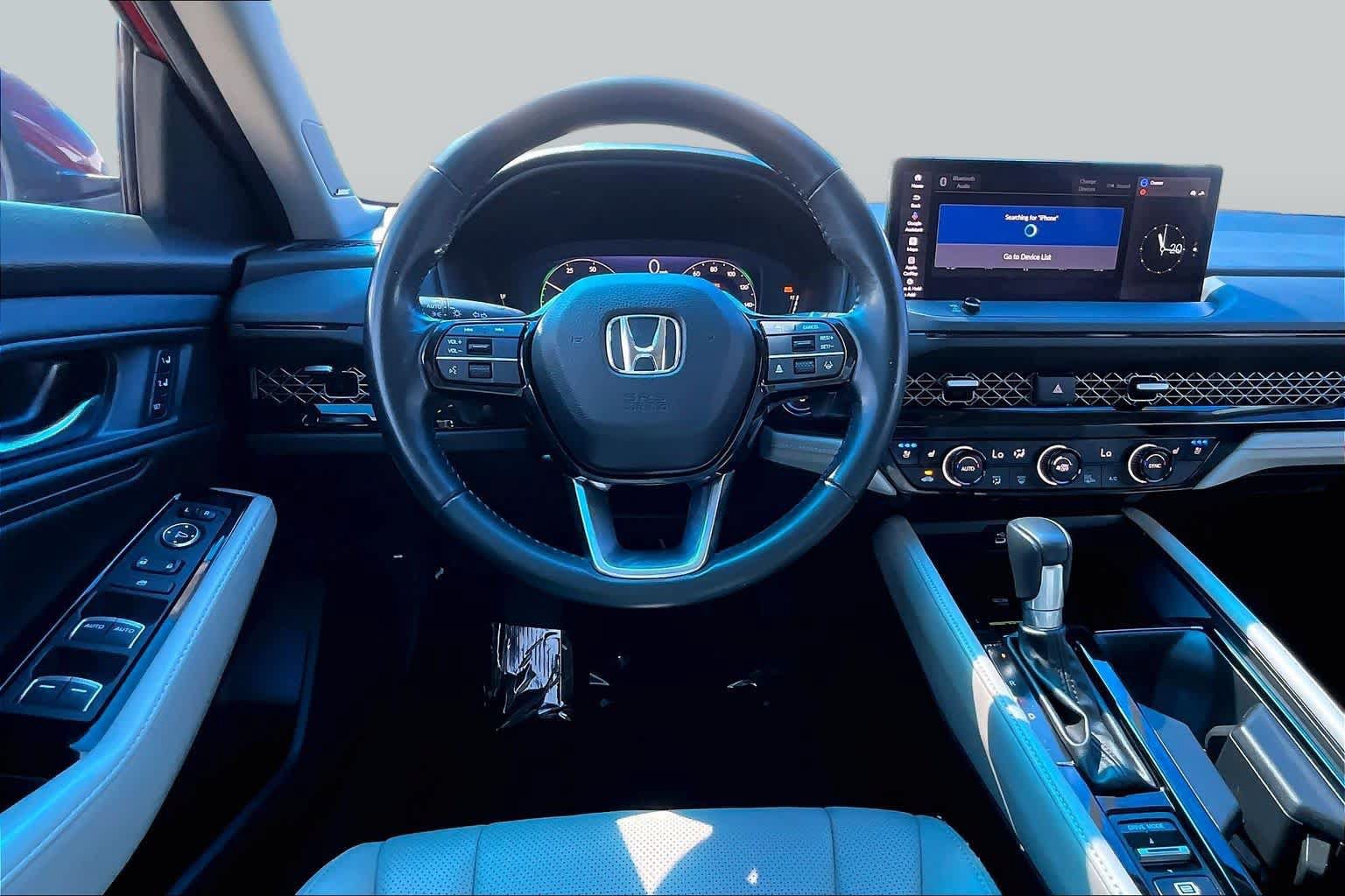 Used 2023 Honda Accord Touring image 6