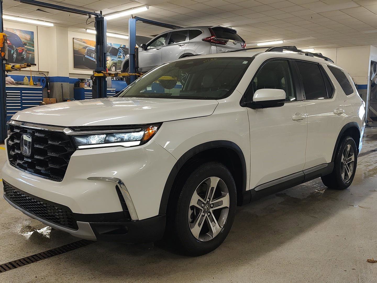 Used 2024 Honda Pilot EX-L image 30