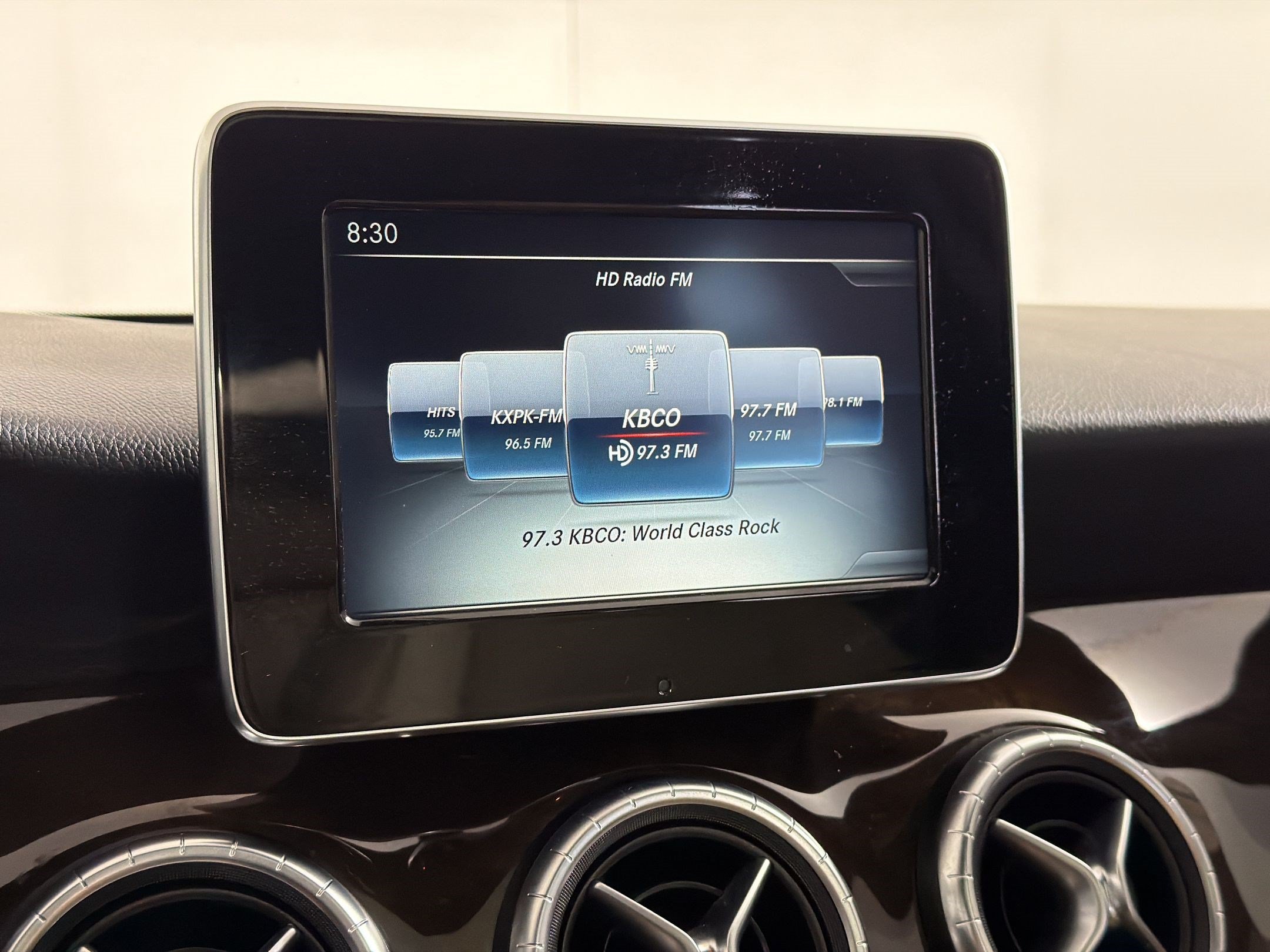Used 2015 Mercedes-Benz CLA 250 4MATIC image 21