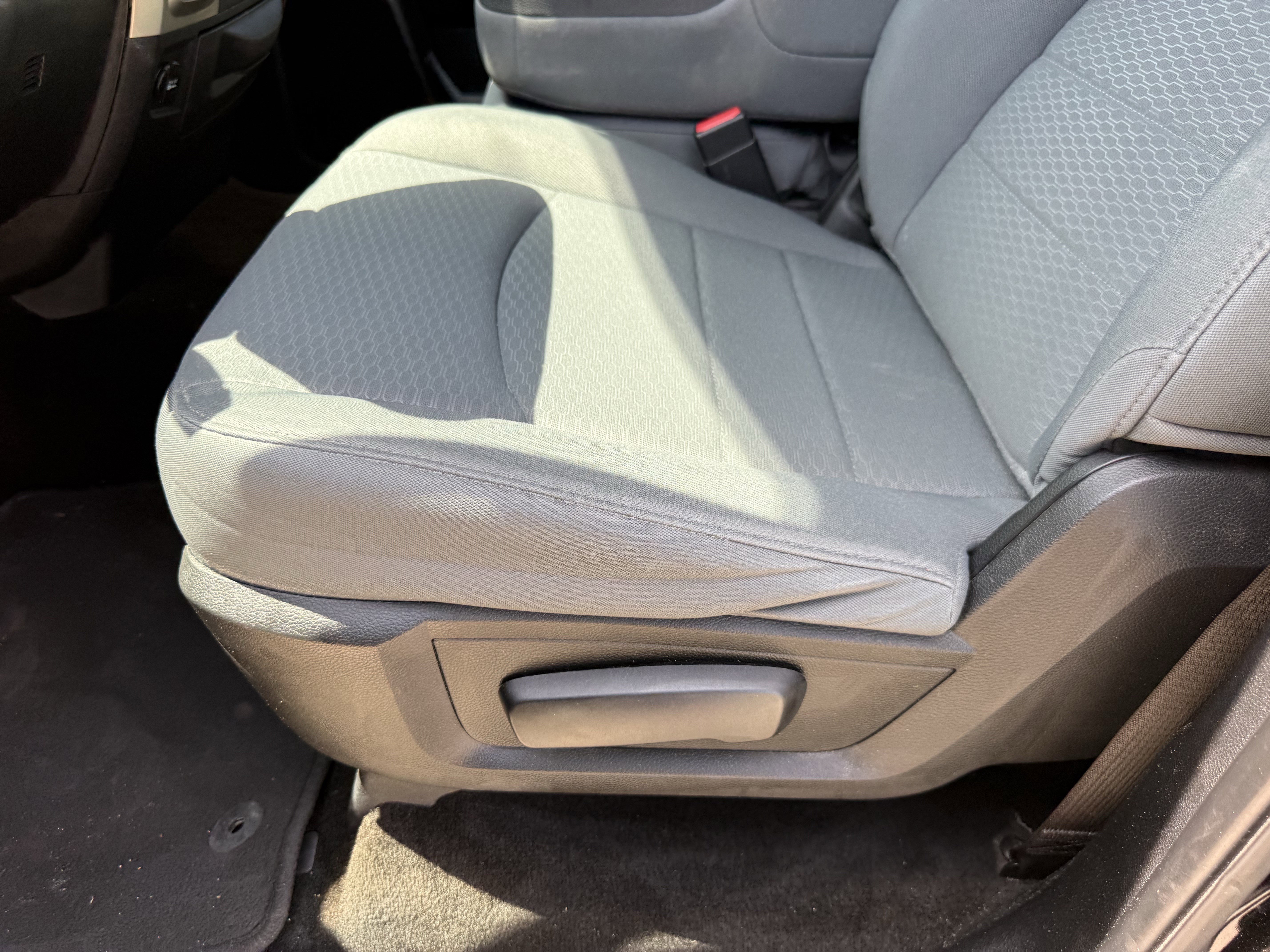 Used 2014 RAM 1500 Classic SLT RWD image 28