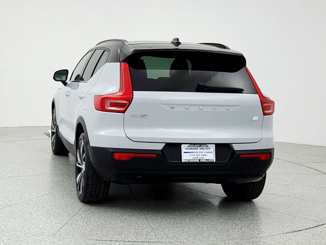 Certified 2022 Volvo XC40 P8 Recharge Plus image 6