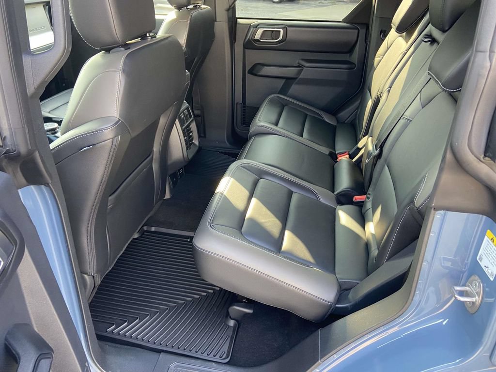 Used 2025 Ford Bronco Outer Banks AWD/4WD image 19