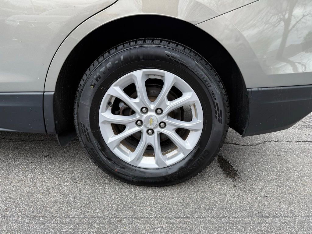 Used 2018 Chevrolet Equinox LT w/ LPO, Floor Liner Package FWD image 25