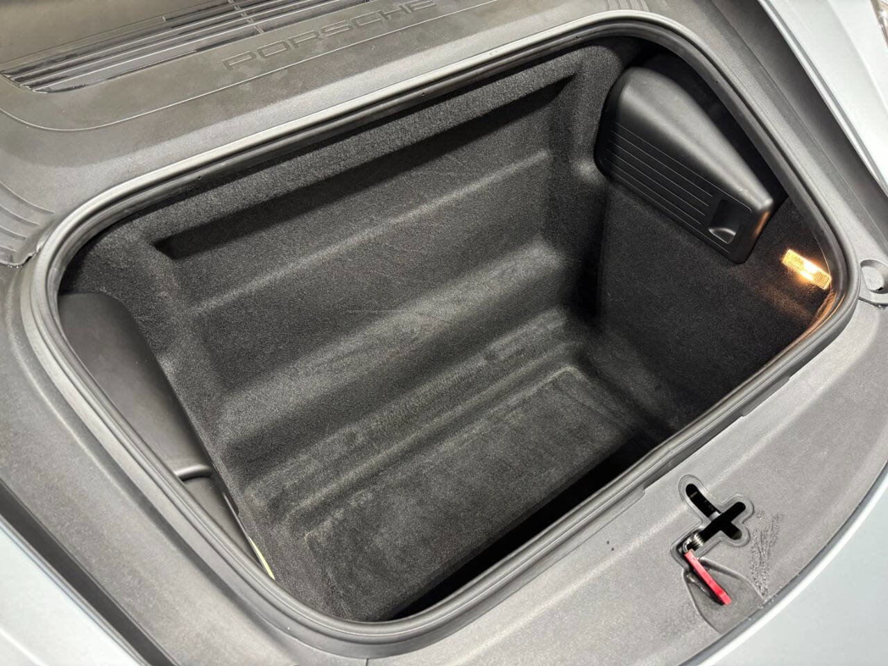 Used 2018 Porsche 718 Cayman Base 2dr Coupe image 27