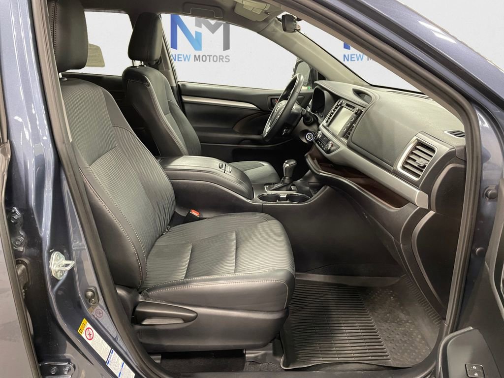 Used 2019 Toyota Highlander Plus image 15