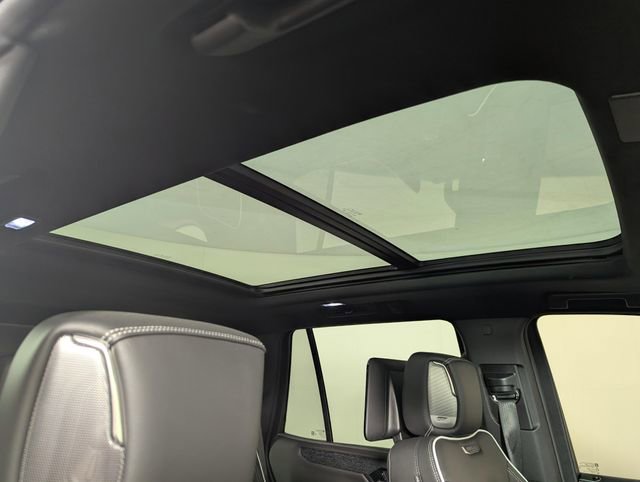 Used 2025 GMC Yukon AT4 Ultimate image 33
