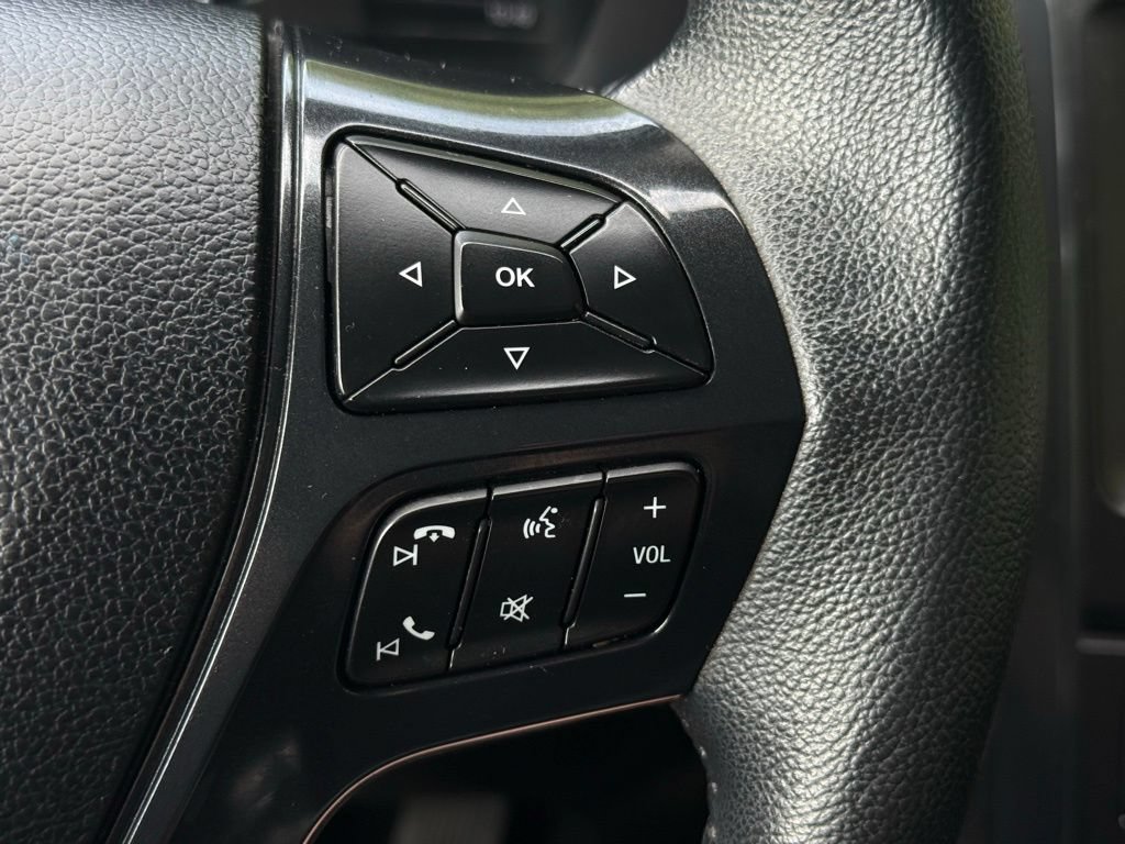Used 2018 Ford Explorer XLT w/ Equipment Group 202A AWD/4WD image 35