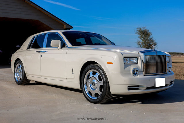 Used 2012 Rolls-Royce Phantom Sedan RWD image 12