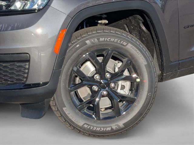 New 2025 Jeep Grand Cherokee L Altitude image 10