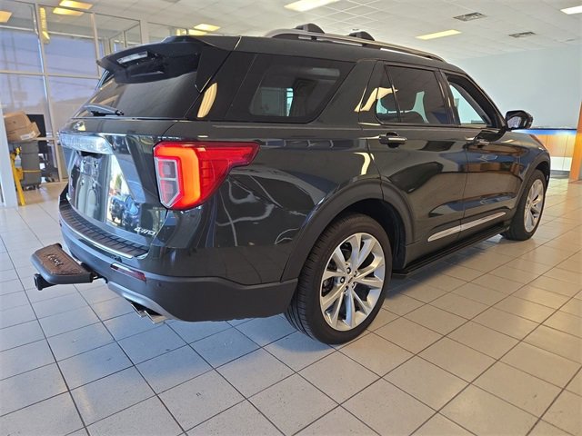 Used 2022 Ford Explorer Platinum w/ Equipment Group 601A image 8