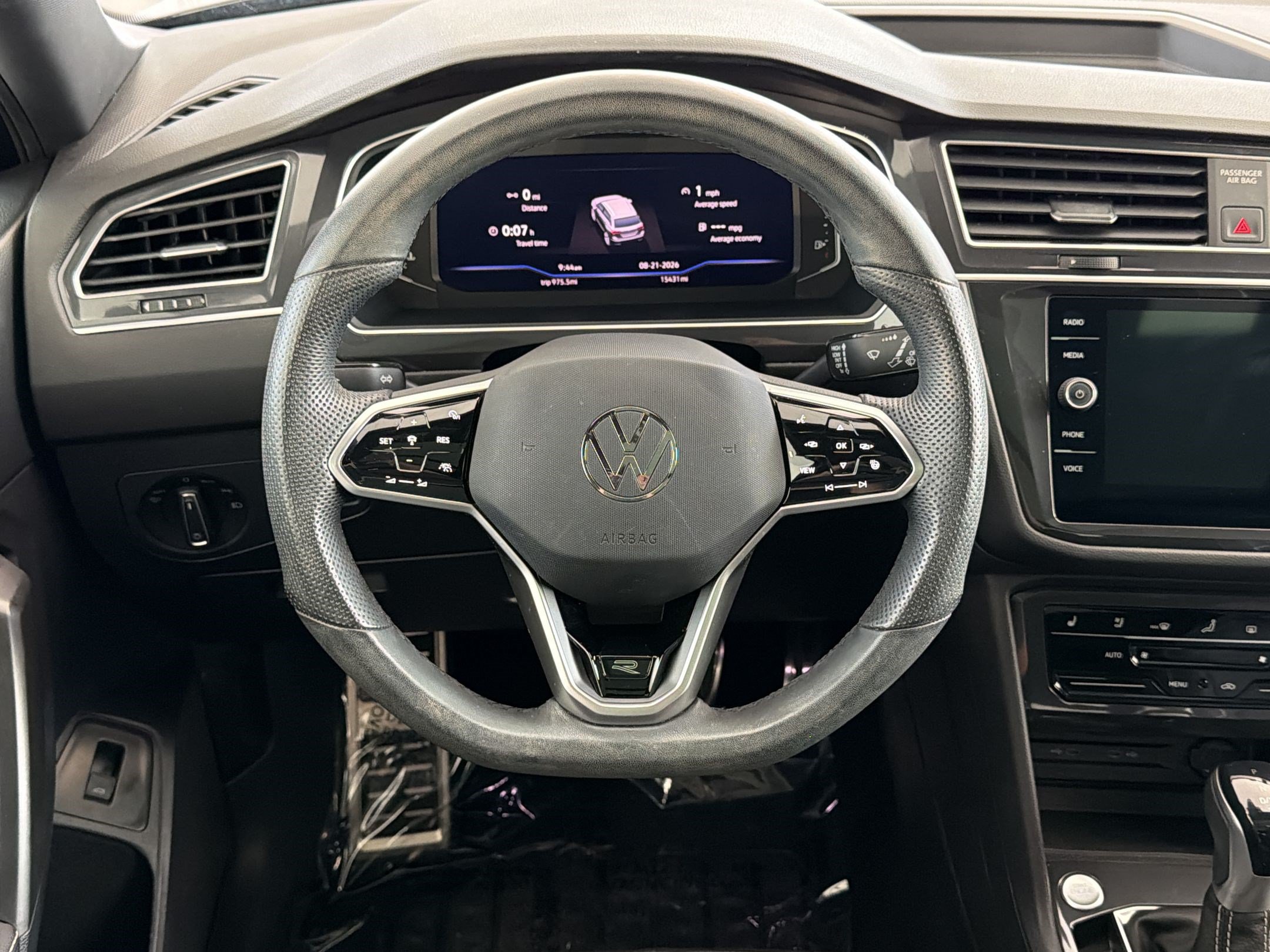 Used 2024 Volkswagen Tiguan SEL R-Line AWD/4WD image 11