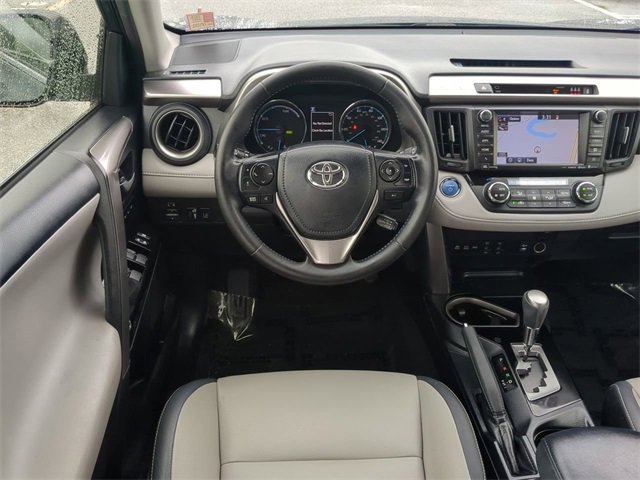 Used 2018 Toyota RAV4 Limited w/ Advanced Technology Package image 16