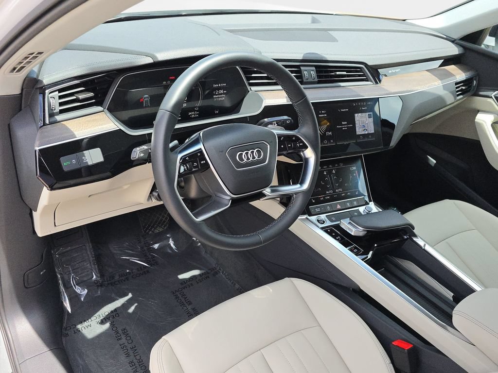 Certified 2024 Audi Q8 e-tron Premium Plus AWD/4WD image 16
