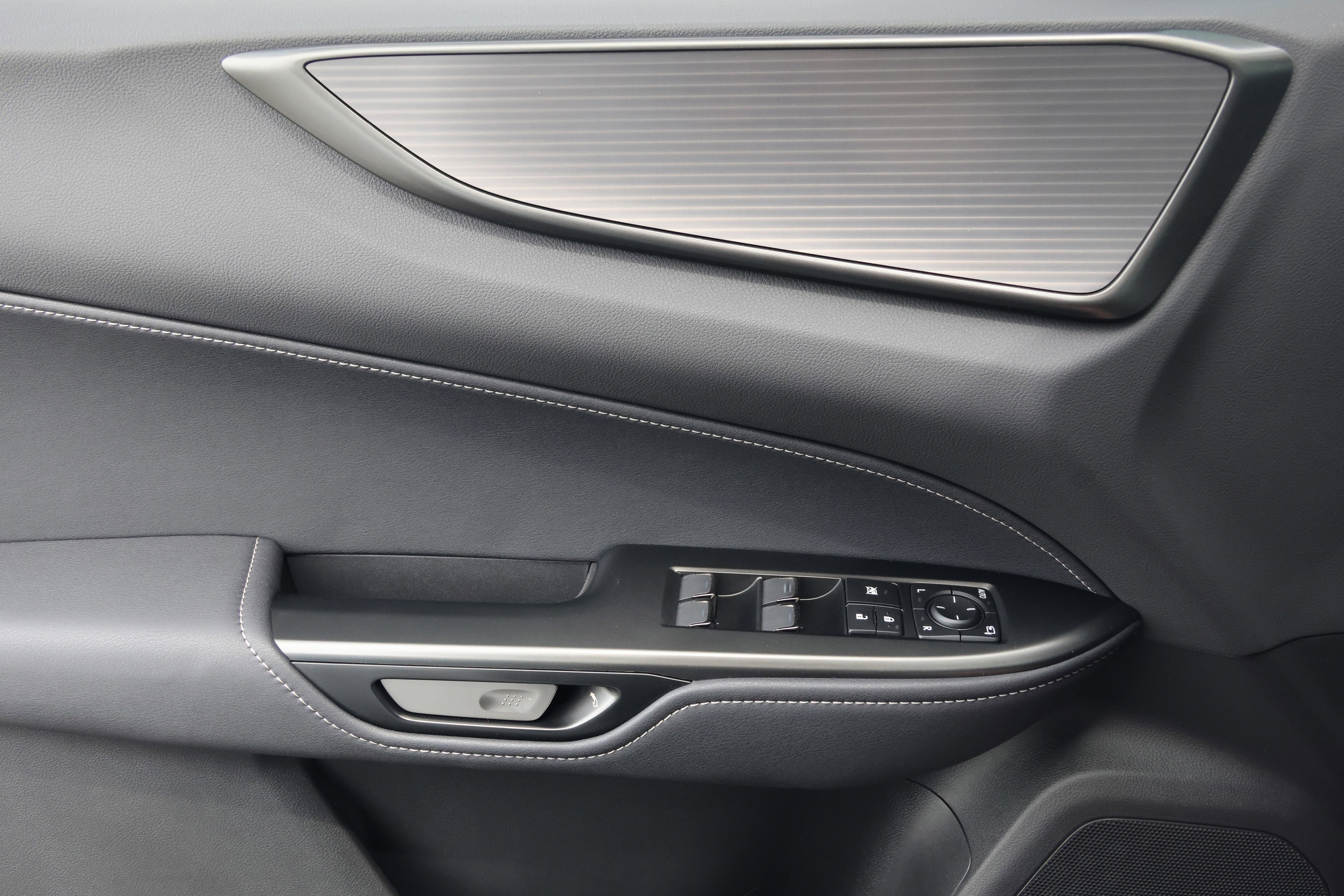 Used 2026 Lexus NX 350 F Sport w/ Accessory Package (2T) AWD/4WD image 12