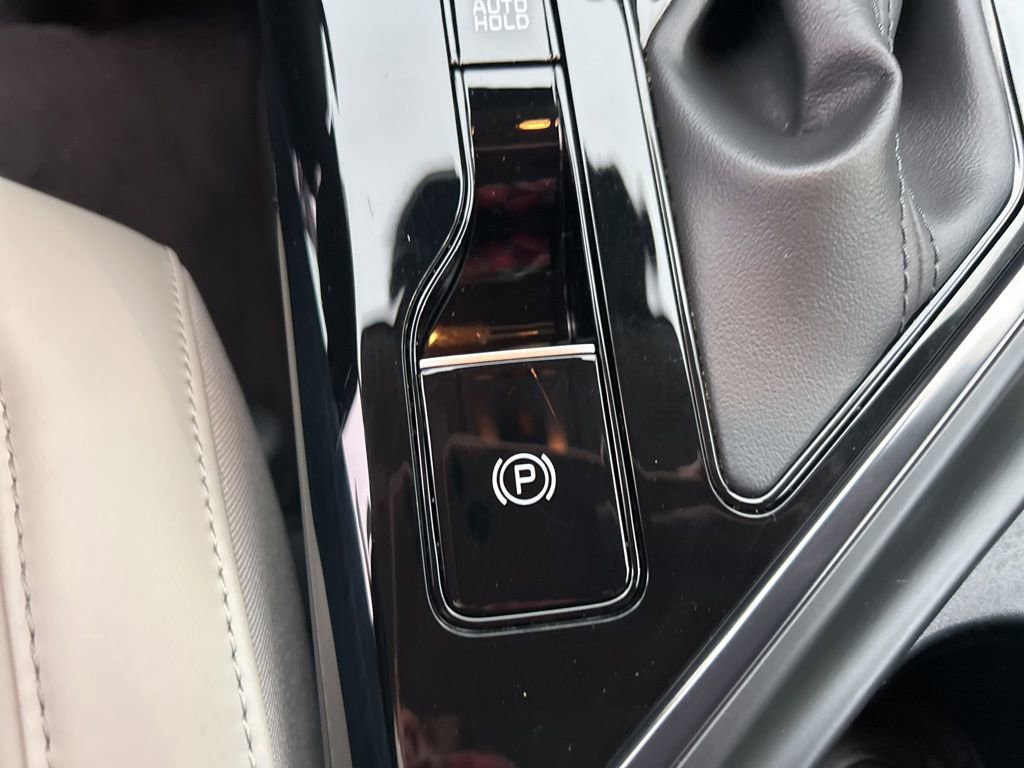 Used 2023 Kia Niro EX image 27