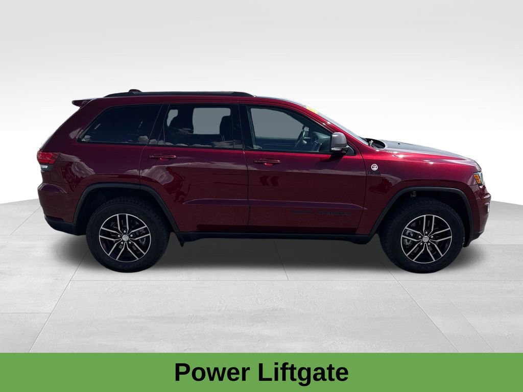 Used 2017 Jeep Grand Cherokee Trailhawk image 9