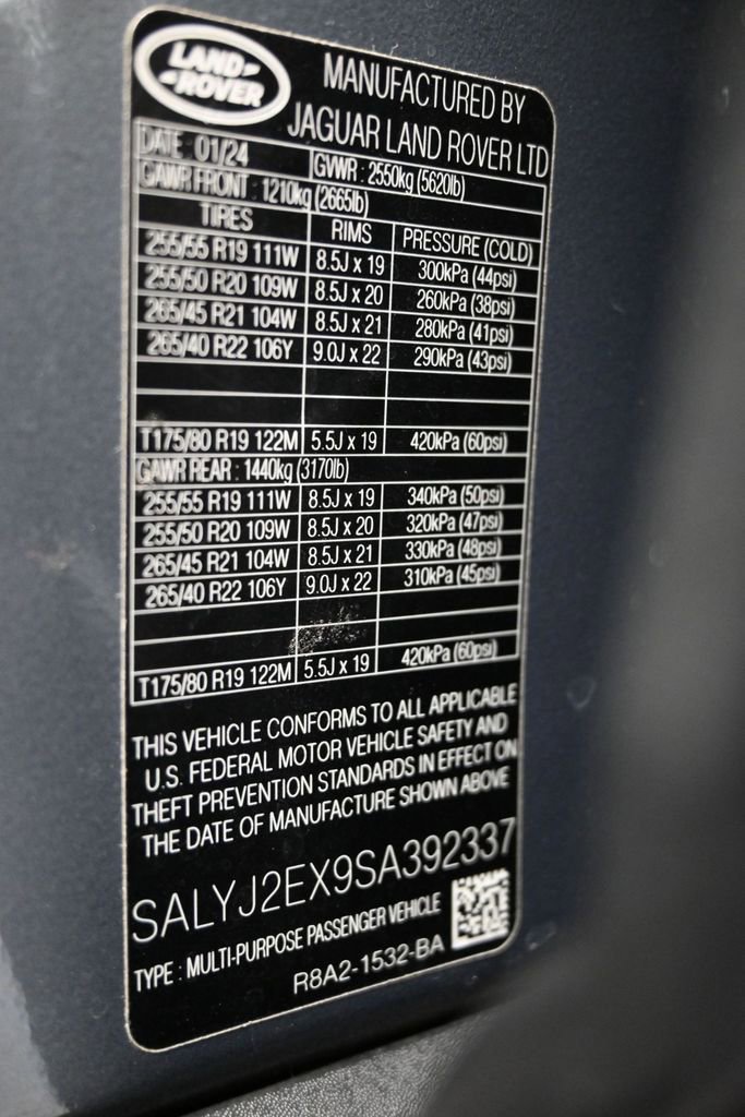 Used 2025 Land Rover Range Rover Velar S image 42