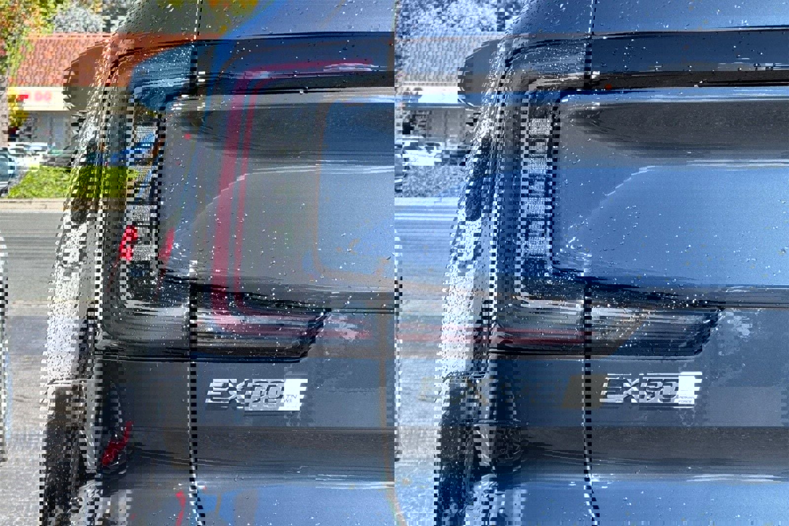 New 2025 Volvo EX90 Plus w/ Protection Package Premier image 27