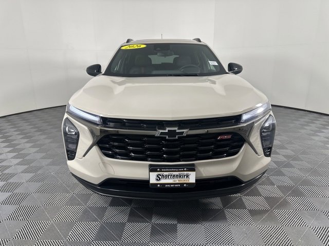 New 2026 Chevrolet Trax RS w/ Sunroof Package image 8