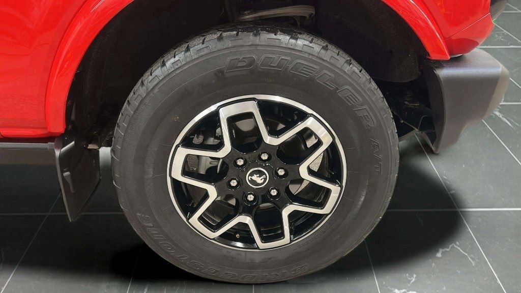 Used 2023 Ford Bronco Outer Banks image 34