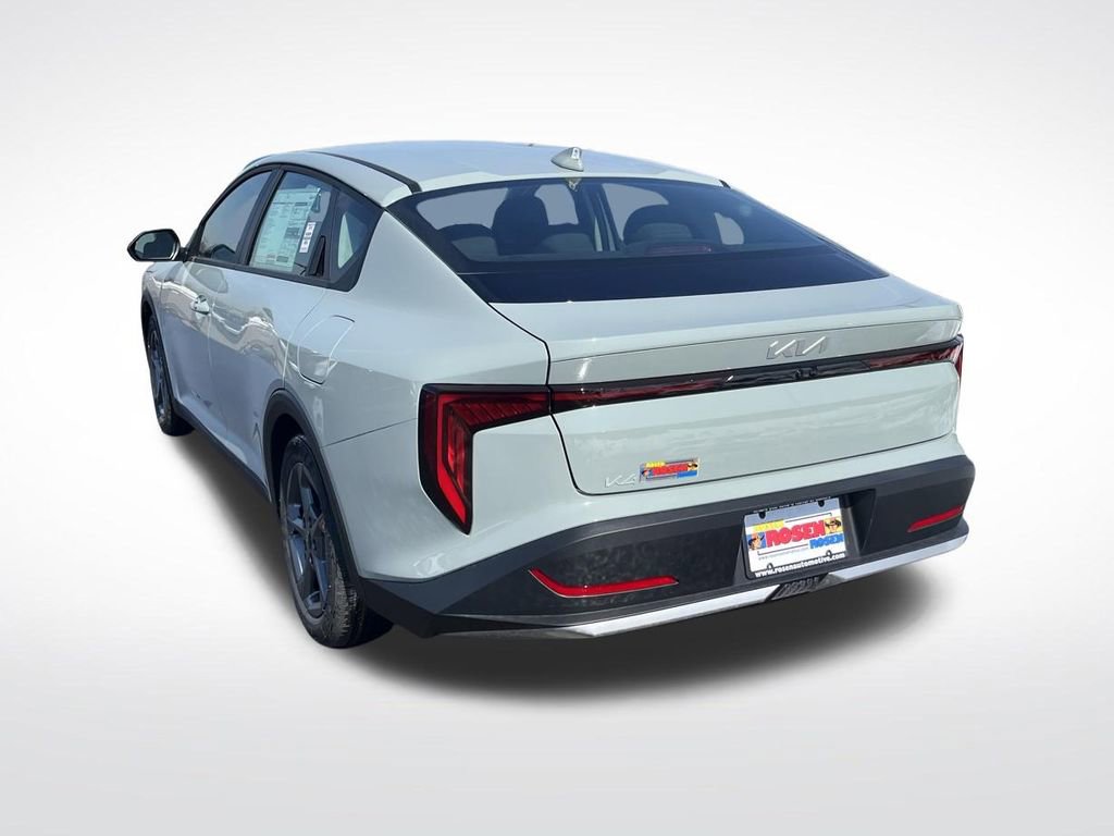 New 2026 Kia K4 LXS image 3