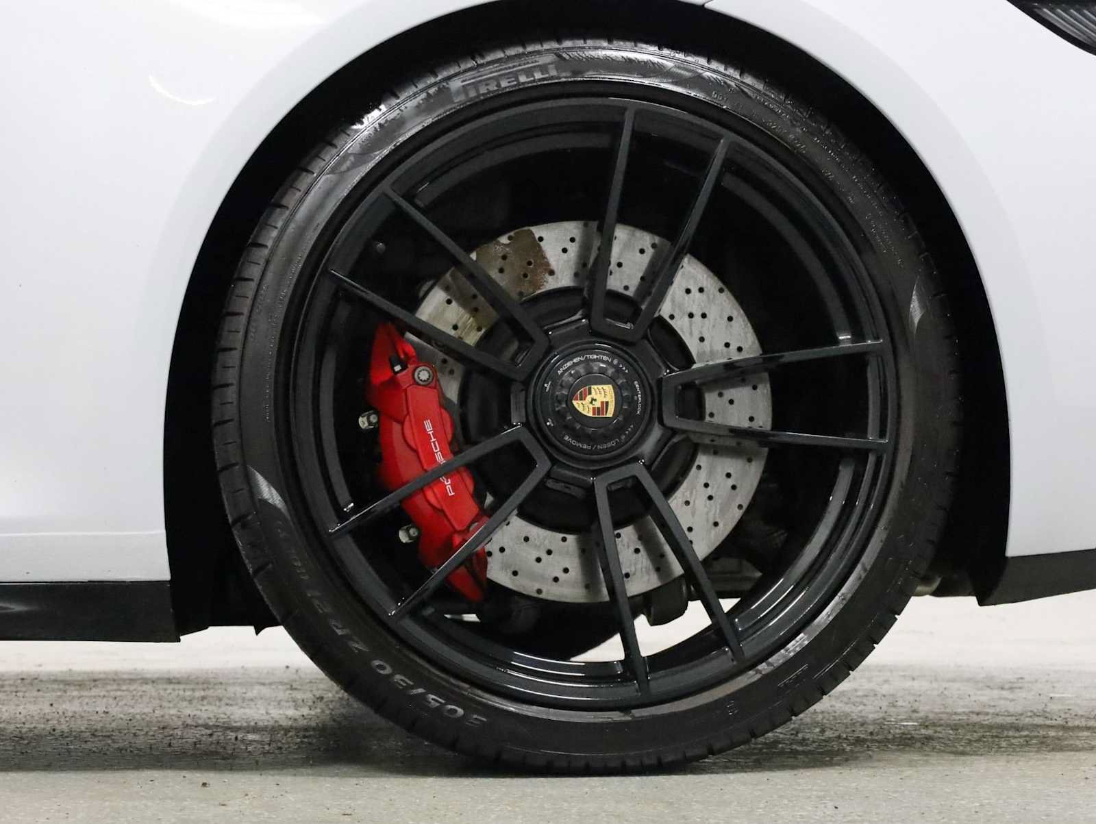 Certified 2024 Porsche 911 Targa 4 GTS AWD/4WD image 38