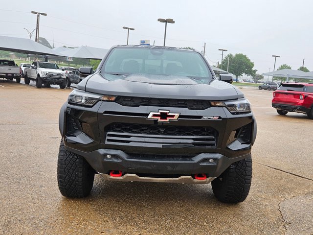 Used 2024 Chevrolet Colorado ZR2 w/ Technology Package AWD/4WD image 2