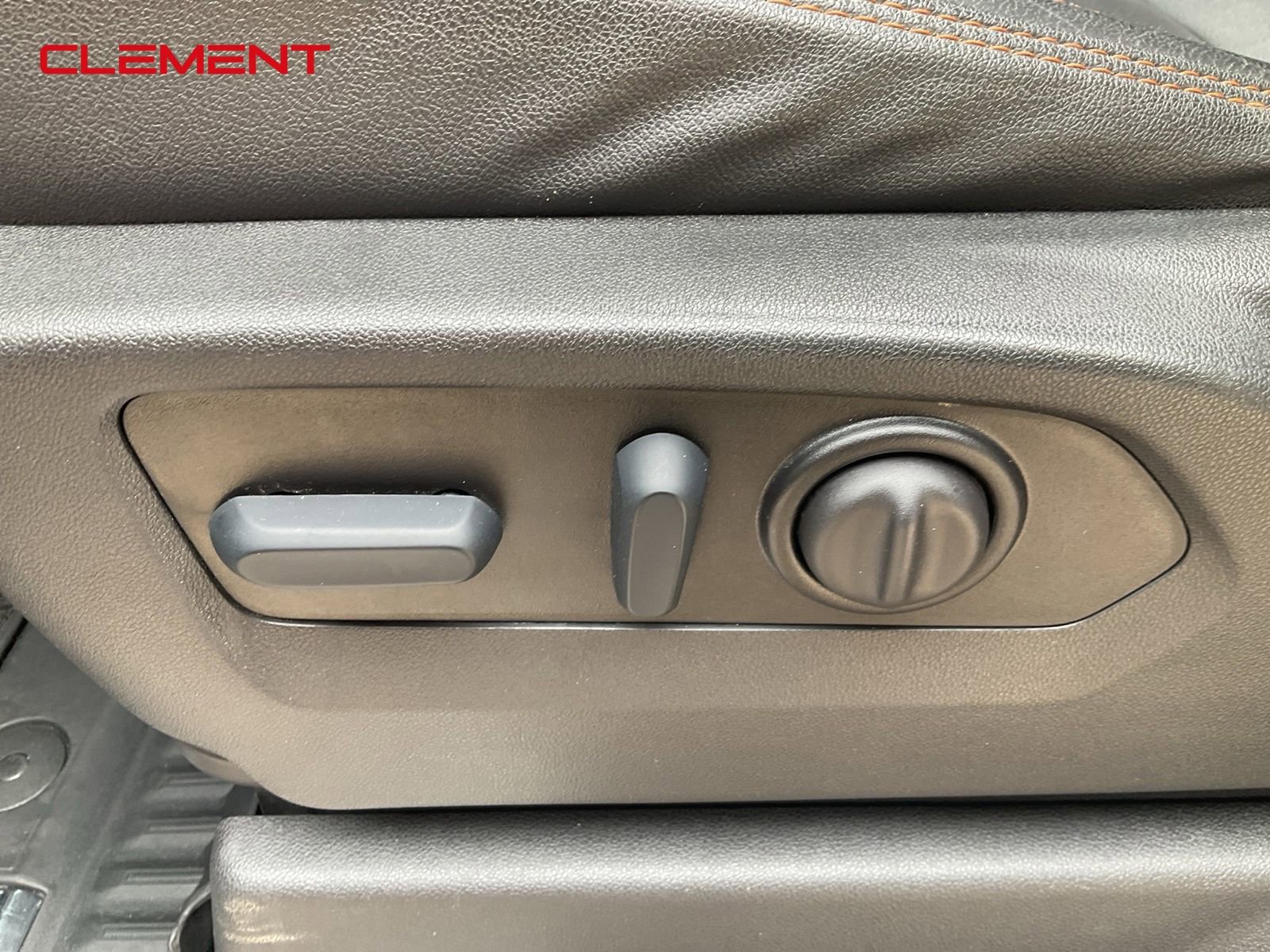 Used 2023 GMC Sierra 2500 AT4 w/ AT4 Premium Plus Package image 23