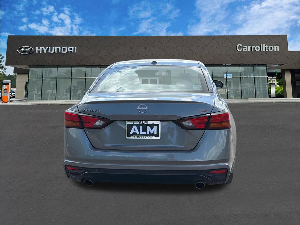 Used 2025 Nissan Altima 2.5 SR FWD image 6